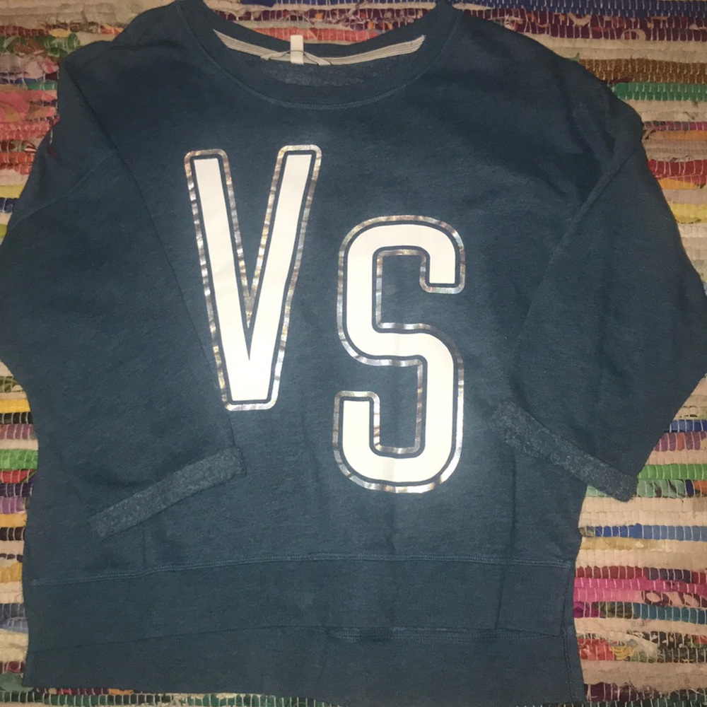 VS 3/4 Sleeve Sweatshirt